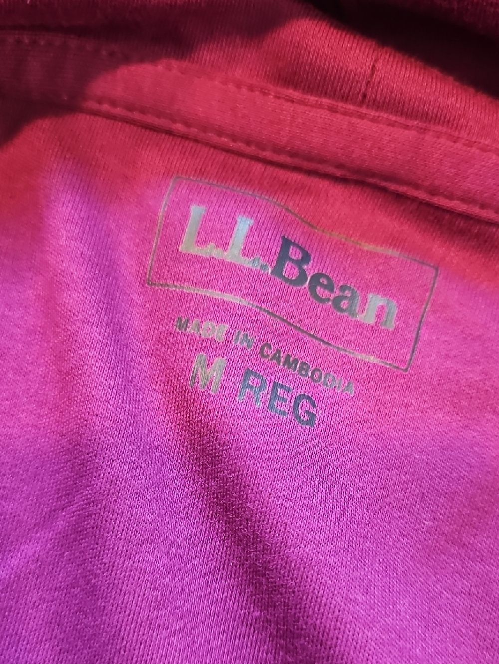👚L.L. Bean Bright Raspberry V Neck Top - Picture 6 of 7